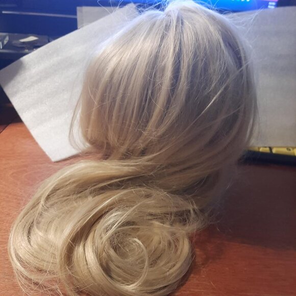 NEW !  Long 27 Inch Hair Straight Wig Golden main image 4